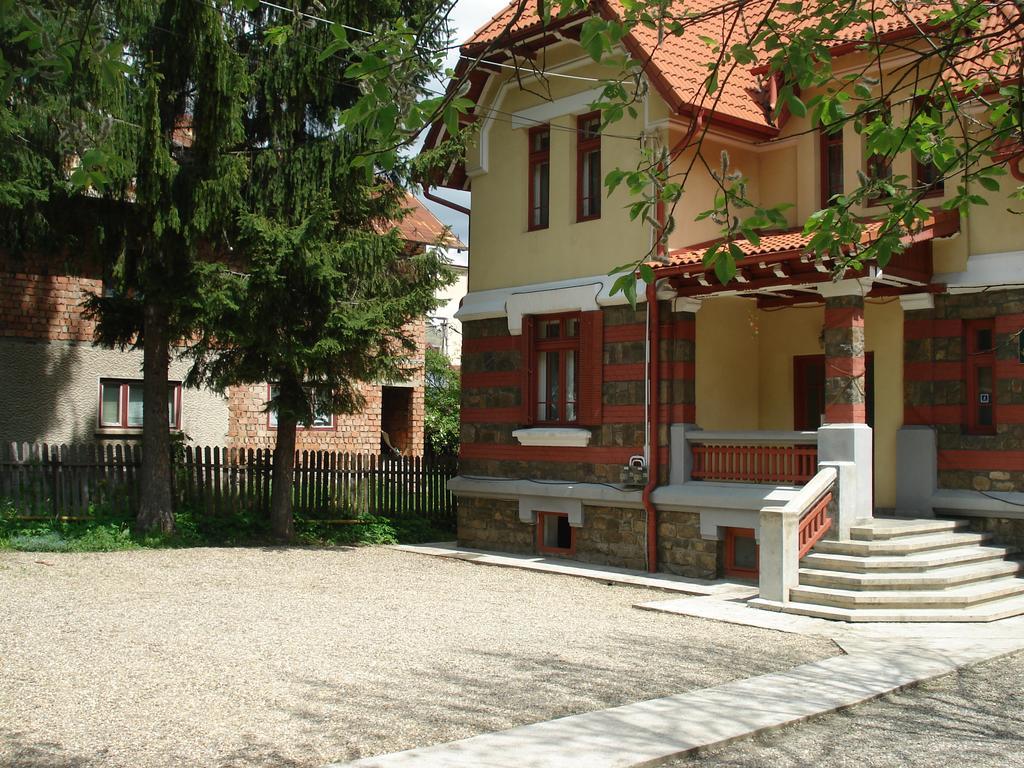 Pensiunea Micsunica Sinaia Exteriör bild